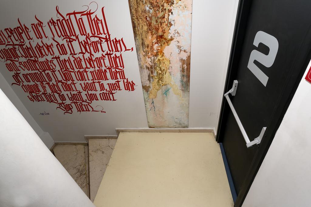 Hush Hostel Moda Istanbul Exterior photo
